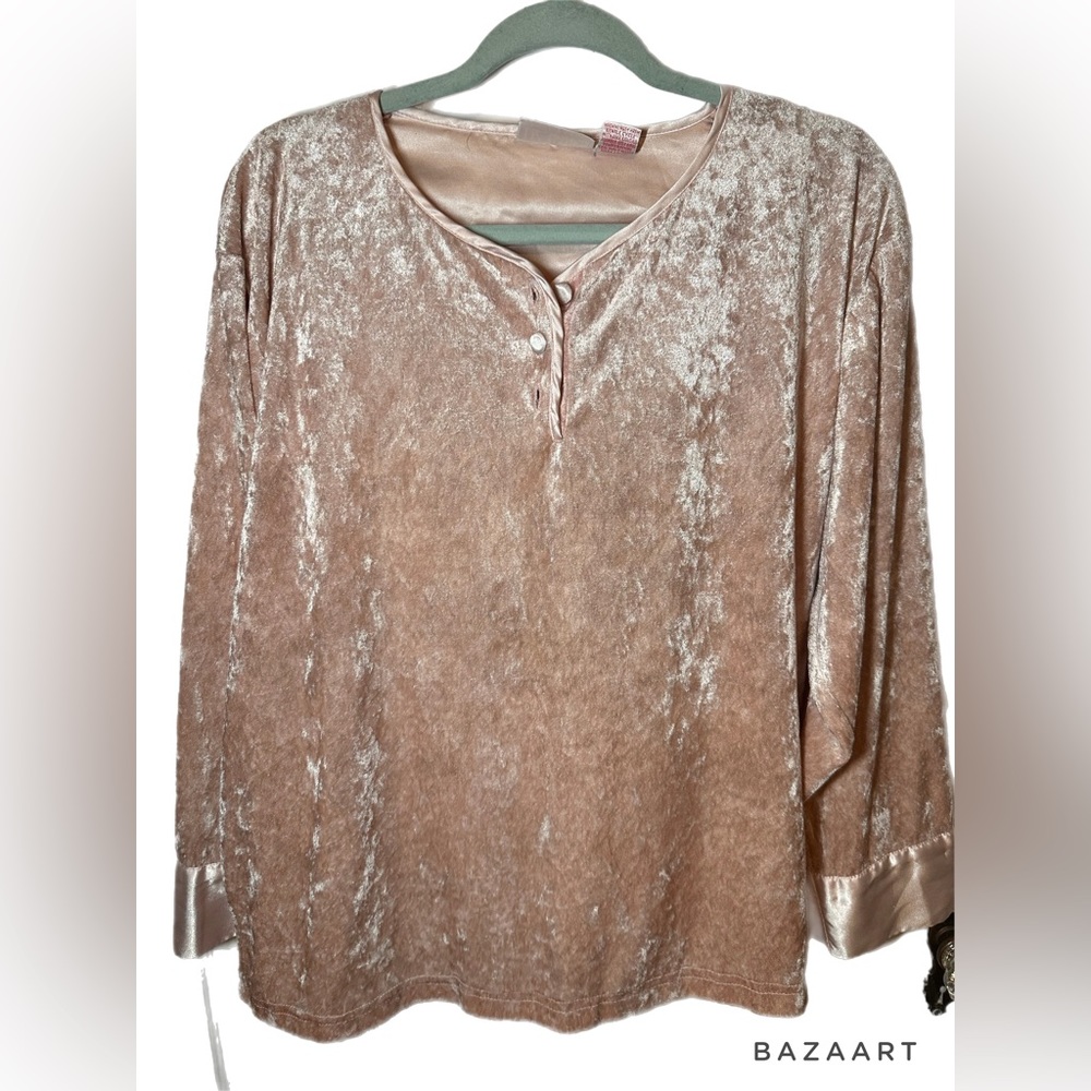 Liz Banks Pink Velvet Top